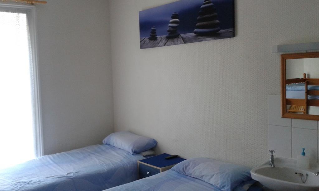 Beacharbour Guest House เกรทยาร์มัธ ห้อง รูปภาพ